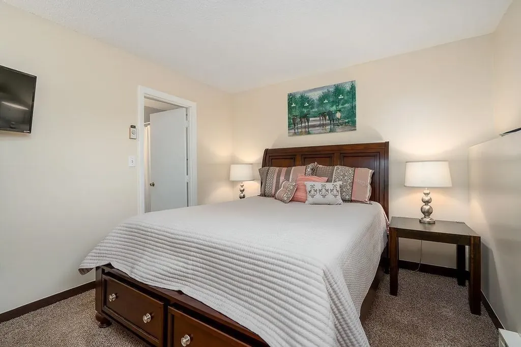 9 Treetop Circle Laconia NH 03246