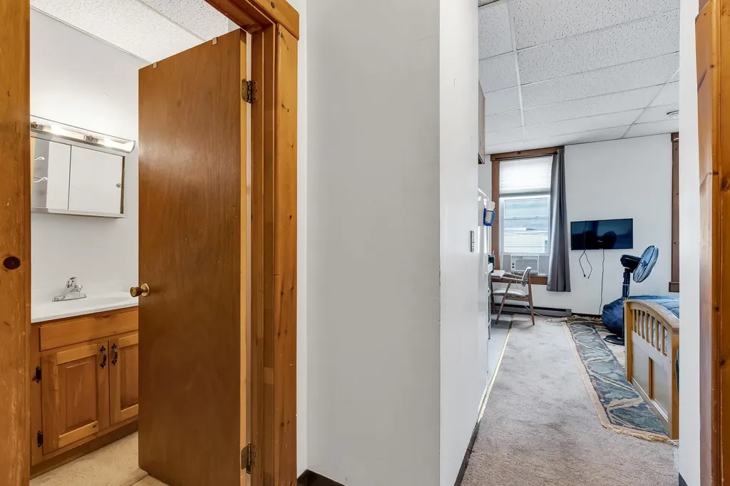 158 Main Street Ludlow VT 05149