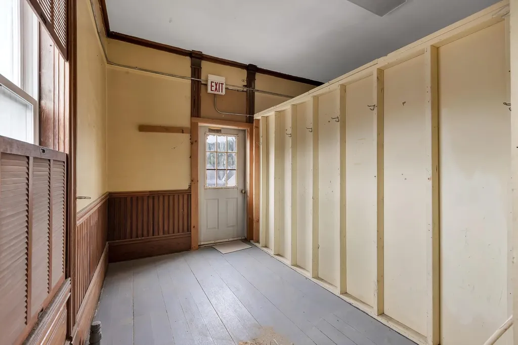 158 Main Street Ludlow VT 05149