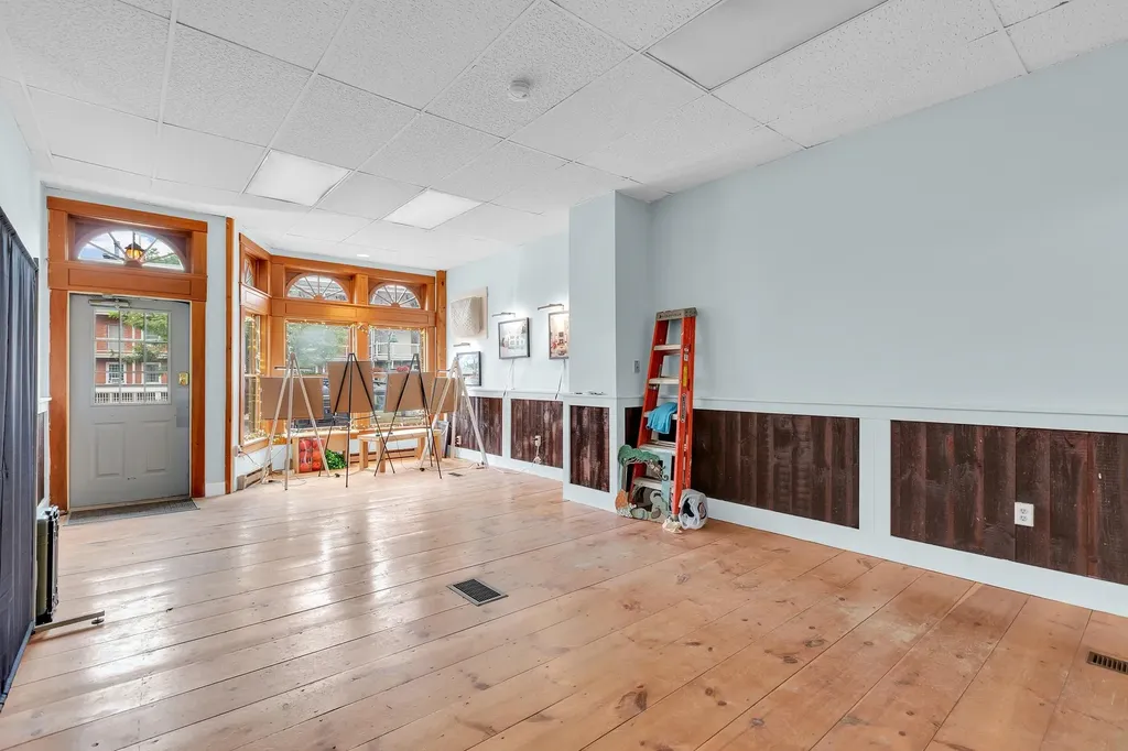 158 Main Street Ludlow VT 05149