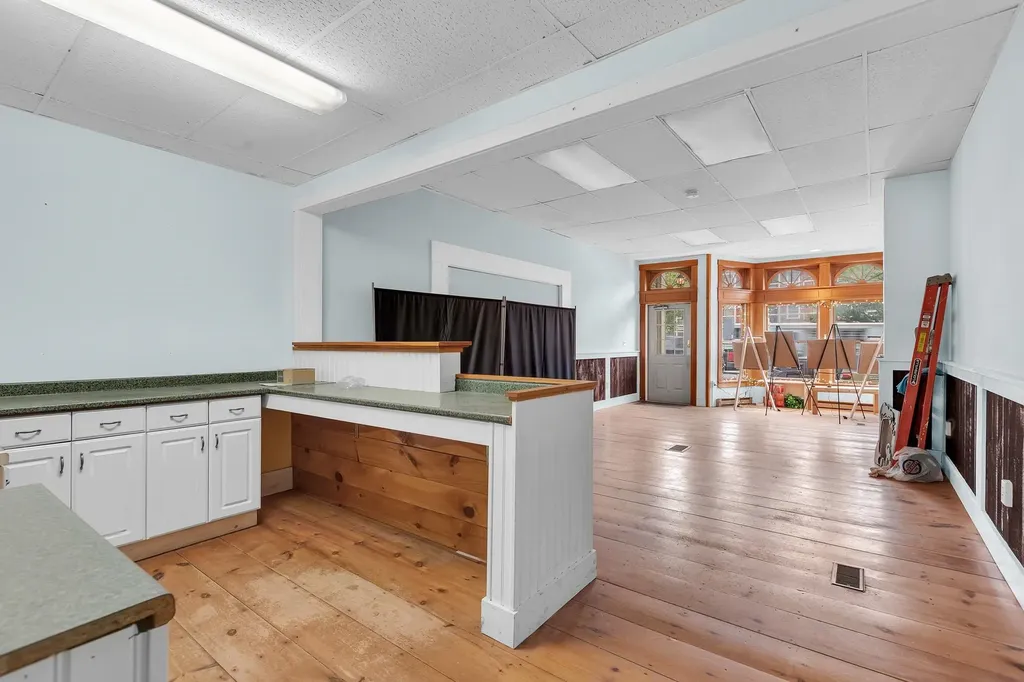 158 Main Street Ludlow VT 05149