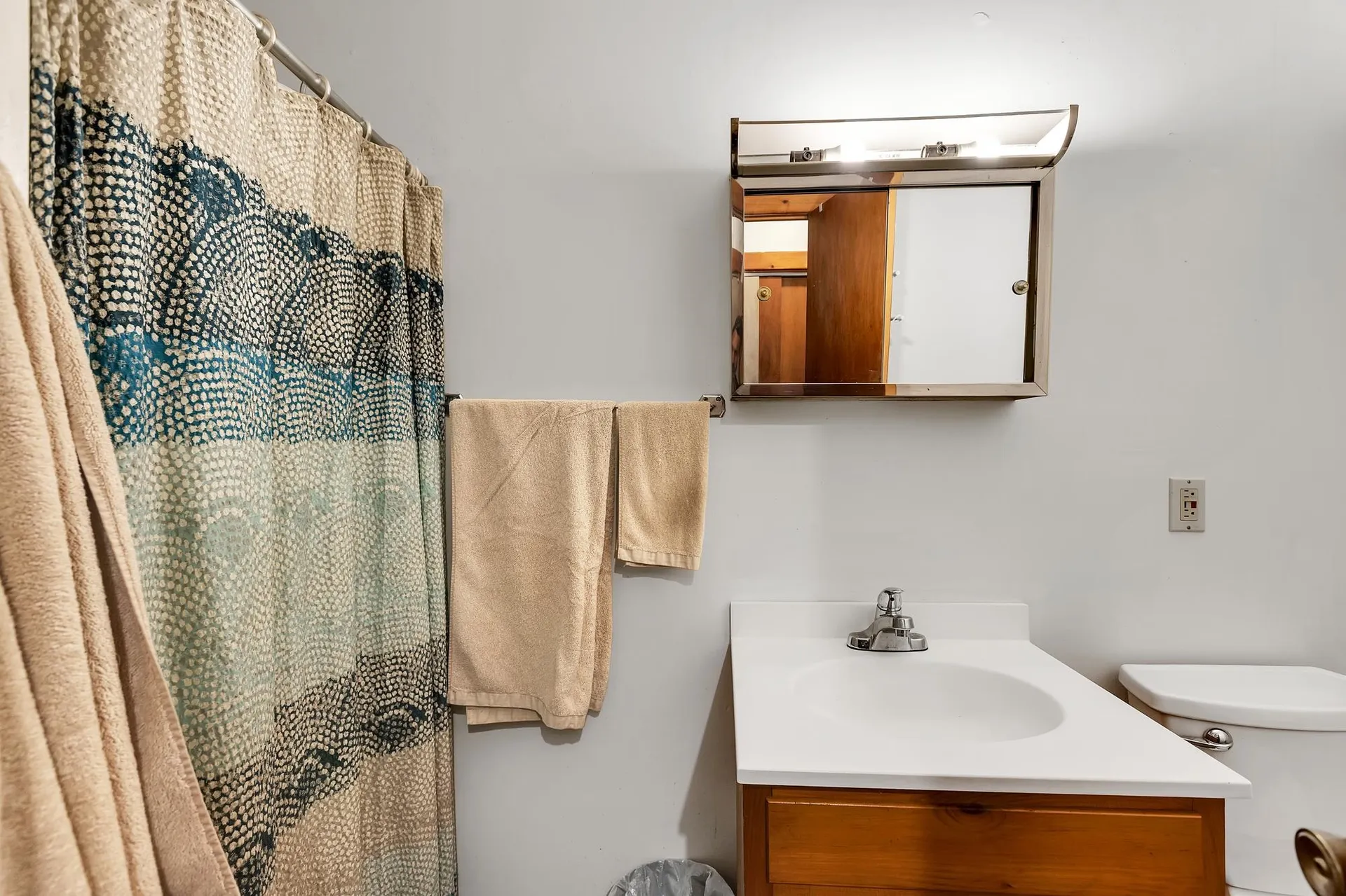 158 Main Street Ludlow VT 05149