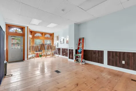 158 Main Street Ludlow VT 05149