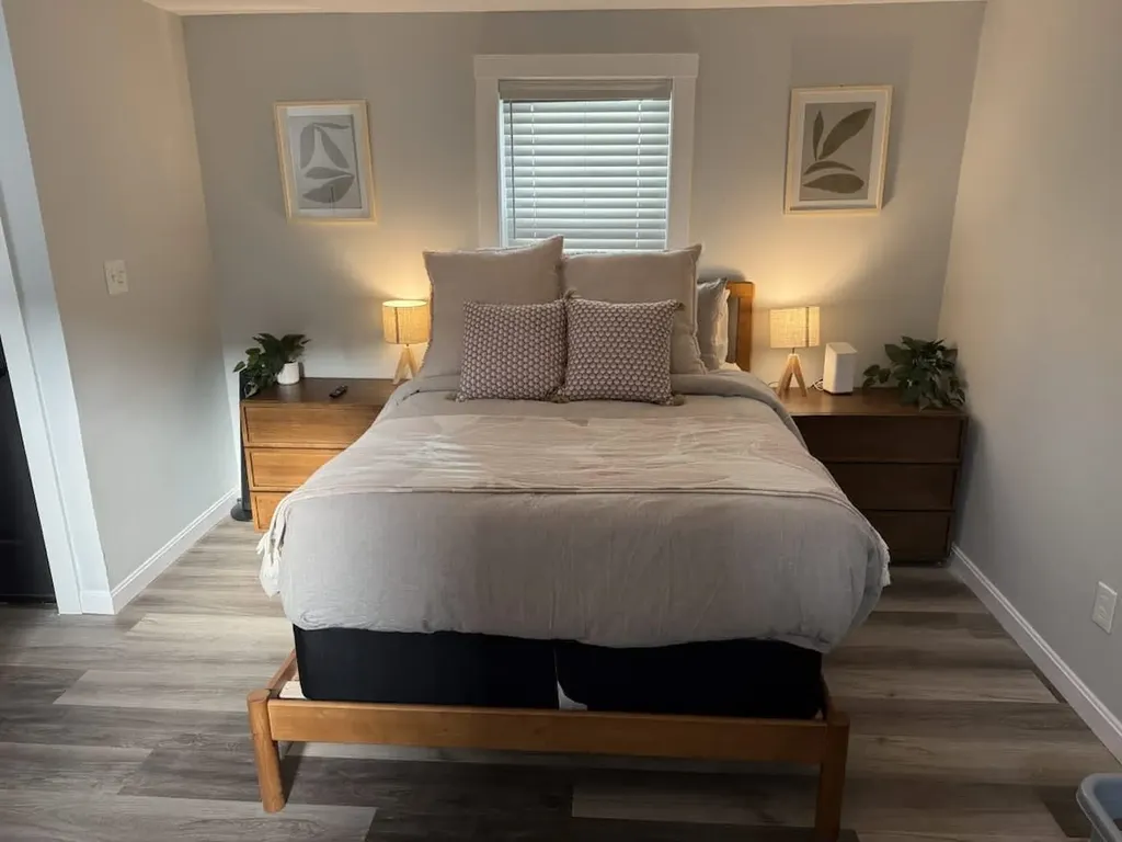 19 Auburn Avenue Hampton NH 03842