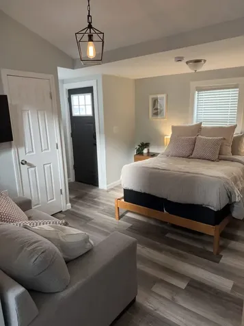 19 Auburn Avenue Hampton NH 03842