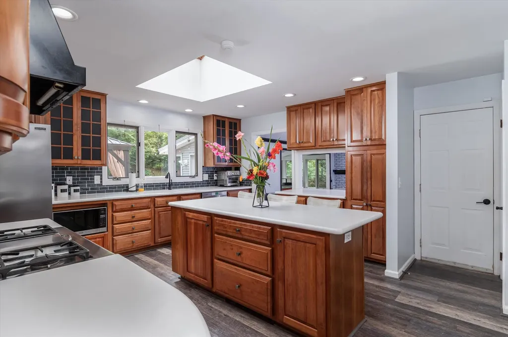 12 Grandview Terrace Rutland City VT 05701