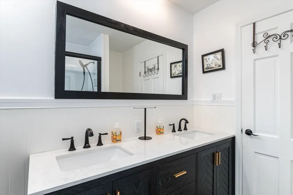 12 Grandview Terrace Rutland City VT 05701