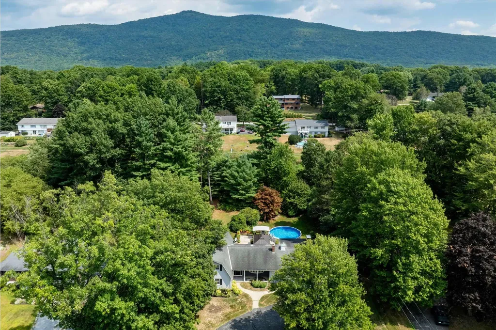 12 Grandview Terrace Rutland City VT 05701