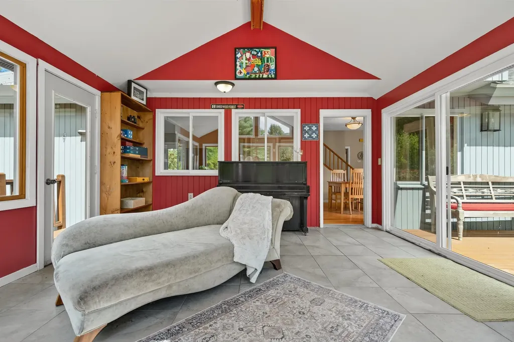 196 Old Sawmill Road Londonderry VT 05148