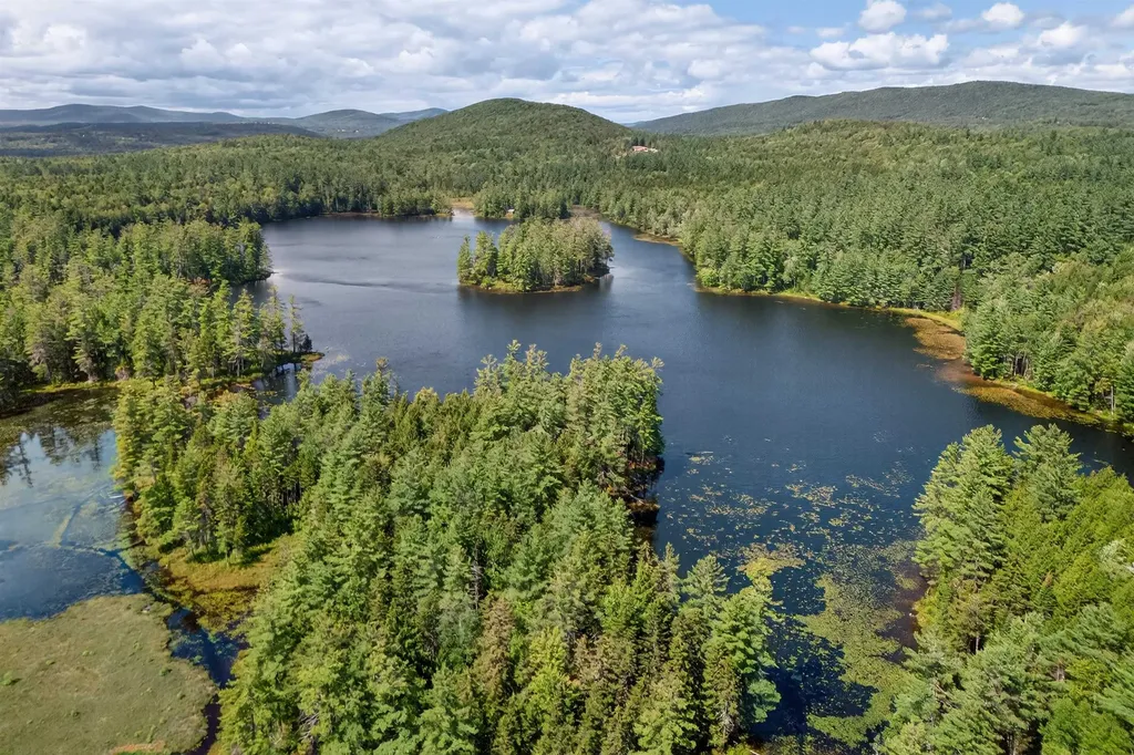 196 Old Sawmill Road Londonderry VT 05148