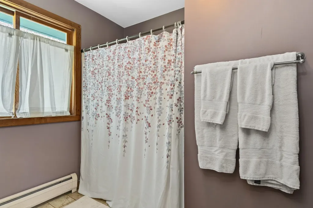 196 Old Sawmill Road Londonderry VT 05148