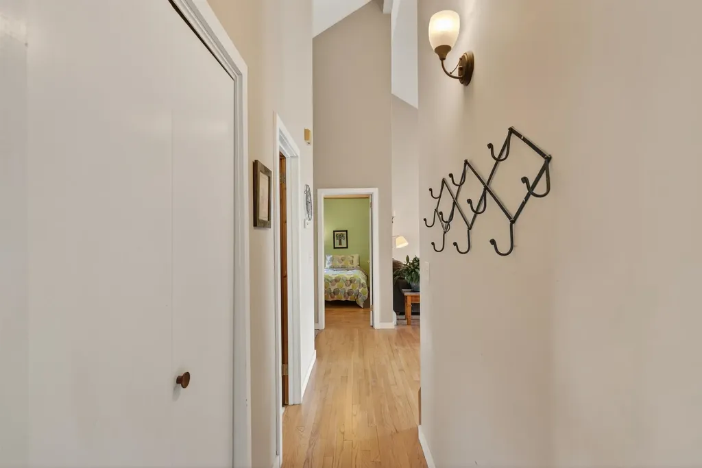 196 Old Sawmill Road Londonderry VT 05148