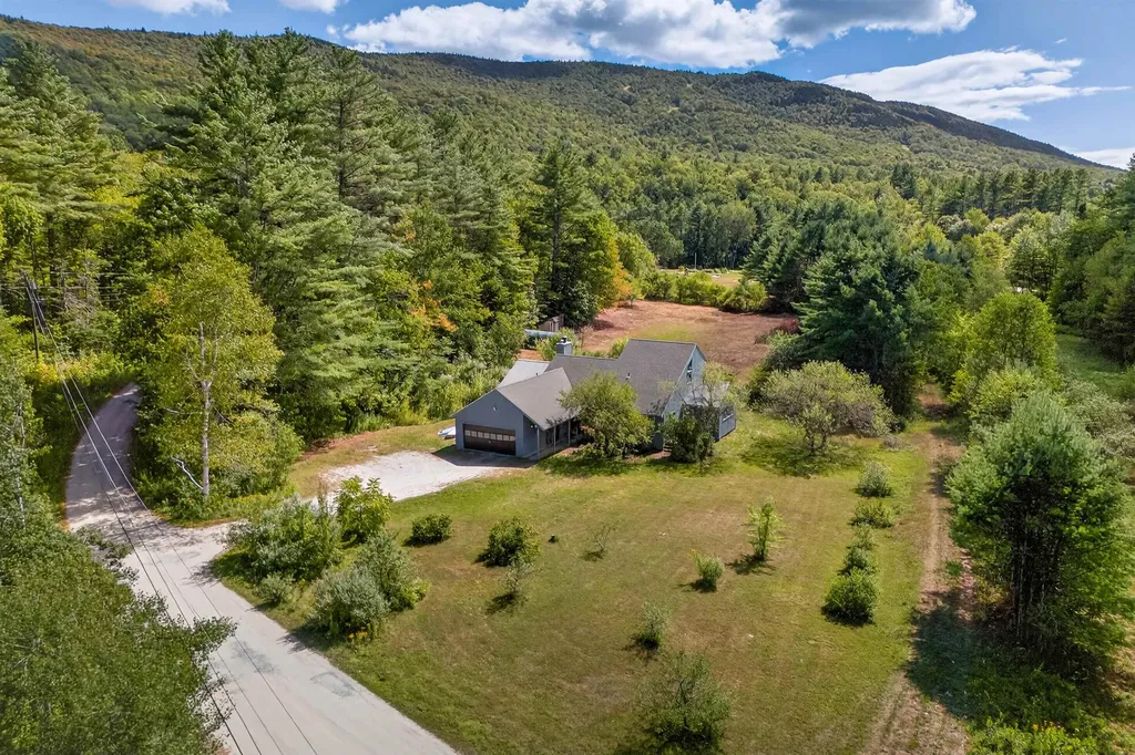 196 Old Sawmill Road Londonderry VT 05148