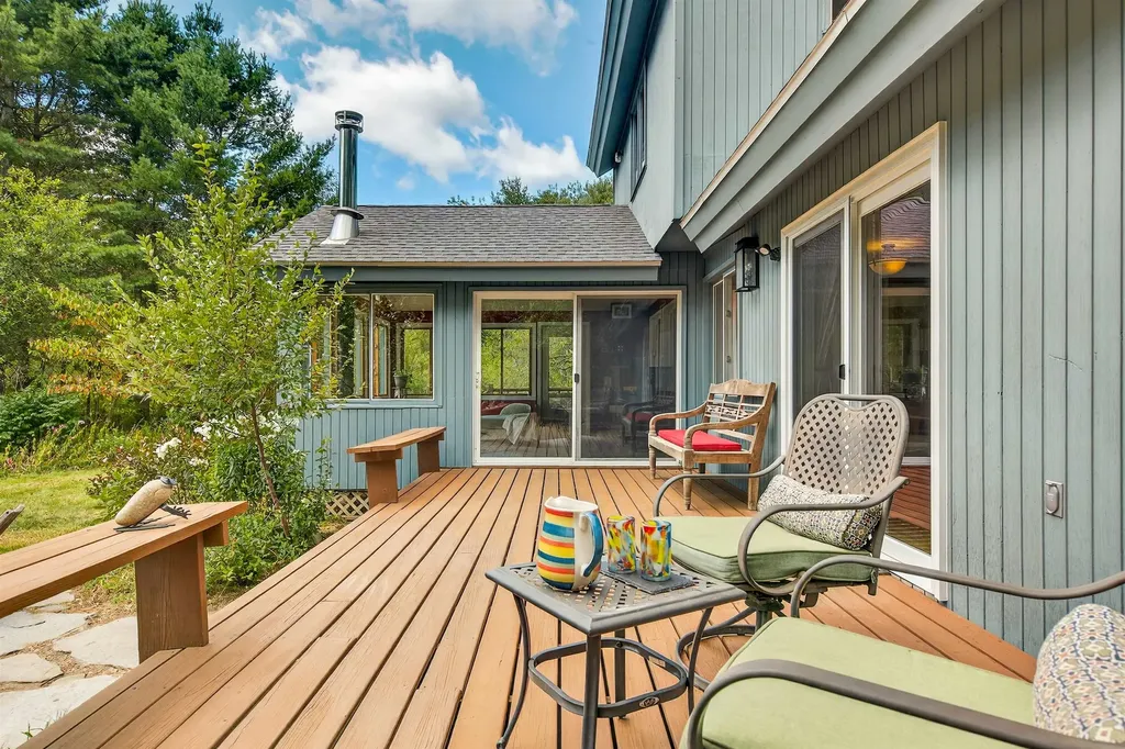 196 Old Sawmill Road Londonderry VT 05148