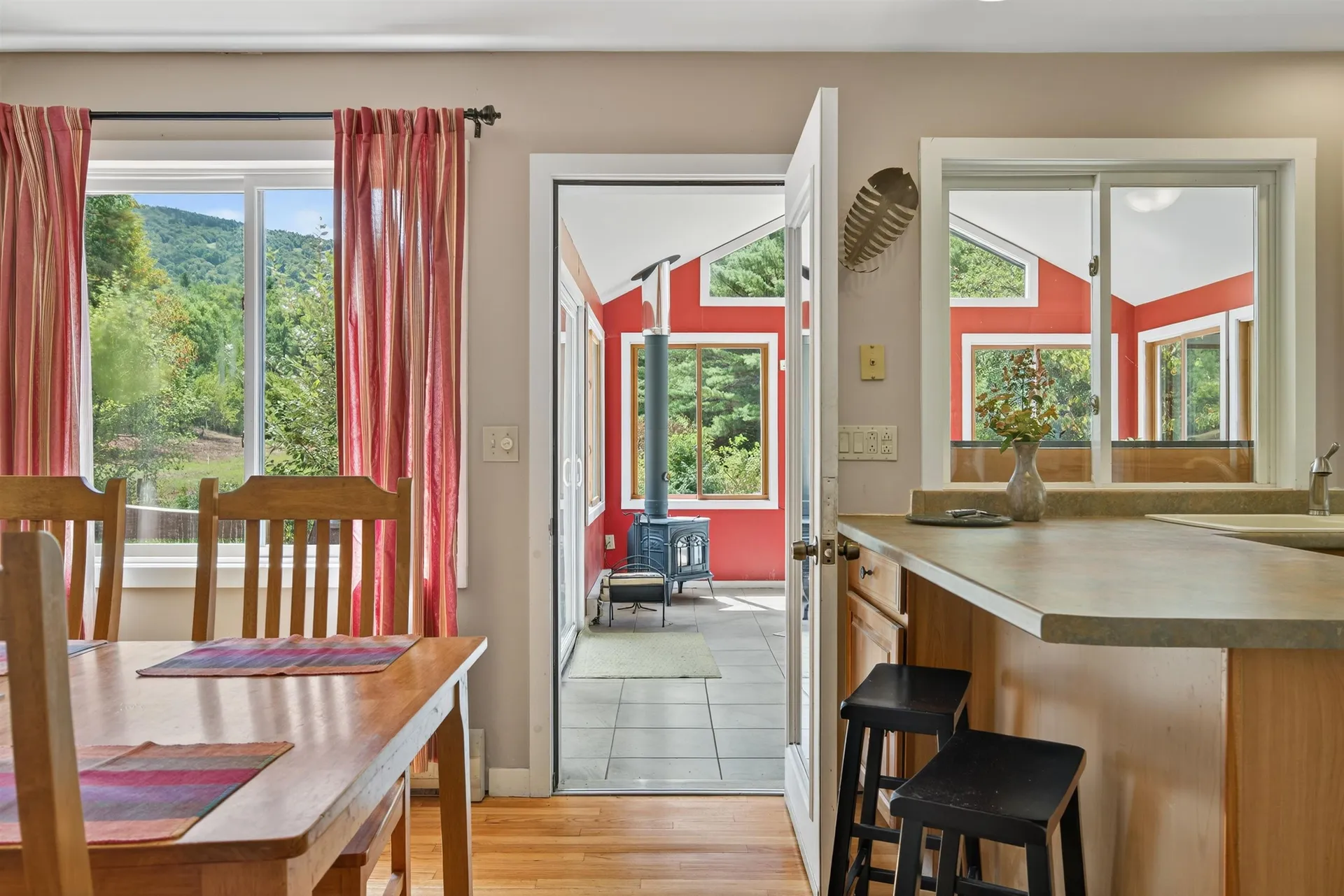 196 Old Sawmill Road Londonderry VT 05148