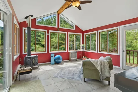 196 Old Sawmill Road Londonderry VT 05148