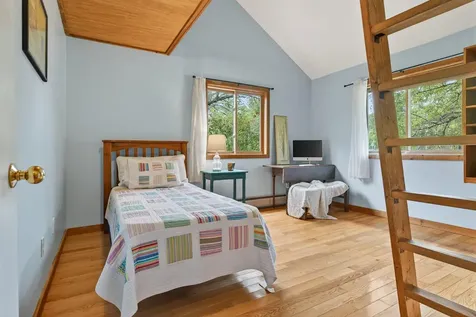 196 Old Sawmill Road Londonderry VT 05148