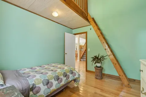 196 Old Sawmill Road Londonderry VT 05148