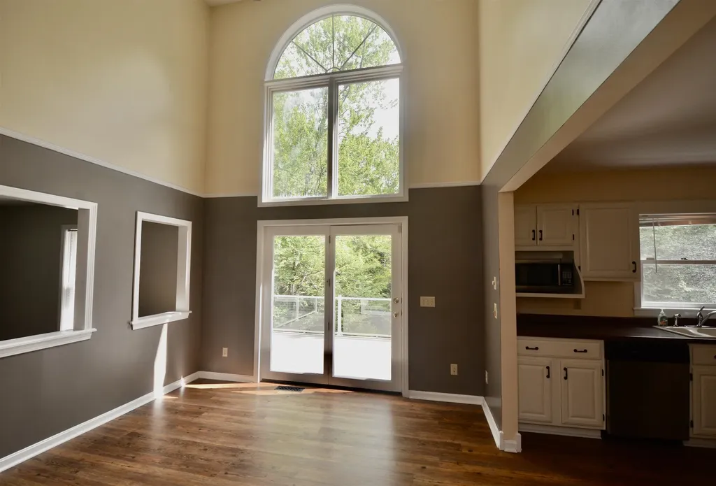 13 Forest Road Grantham NH 03753