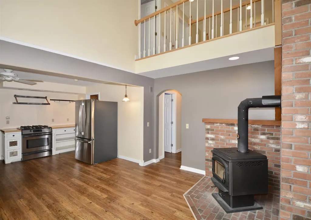 13 Forest Road Grantham NH 03753