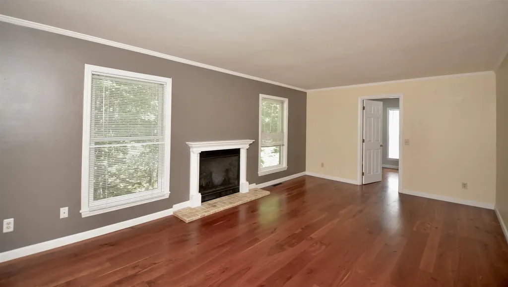 13 Forest Road Grantham NH 03753