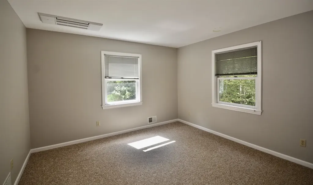 13 Forest Road Grantham NH 03753