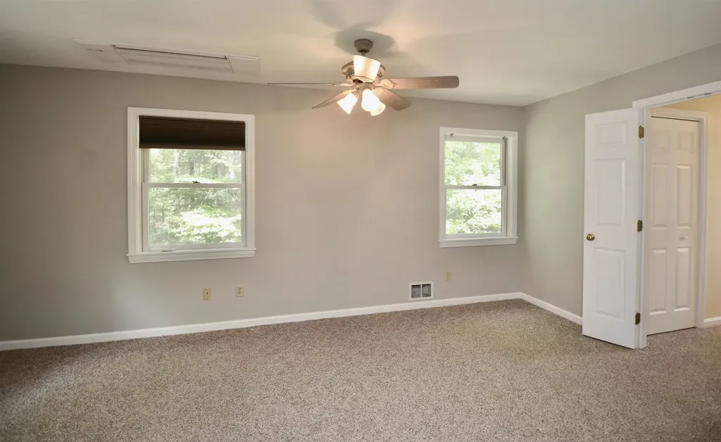 13 Forest Road Grantham NH 03753