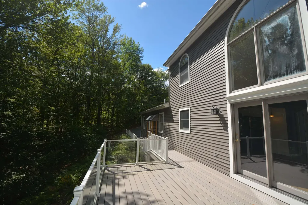 13 Forest Road Grantham NH 03753