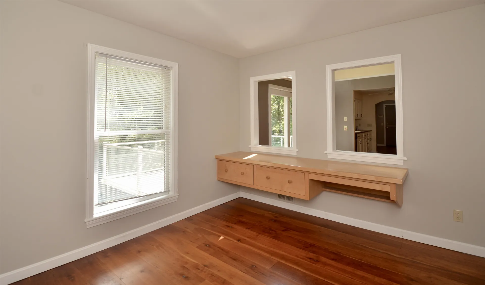 13 Forest Road Grantham NH 03753