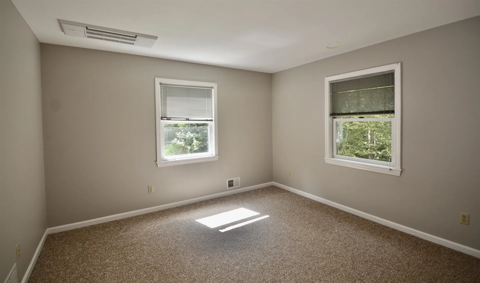 13 Forest Road Grantham NH 03753