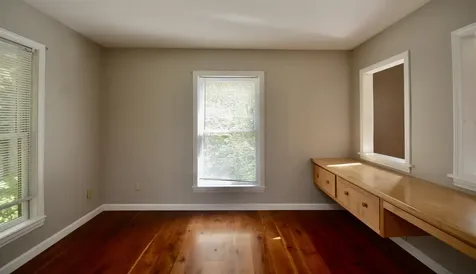 13 Forest Road Grantham NH 03753