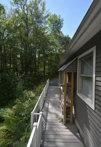 13 Forest Road Grantham NH 03753