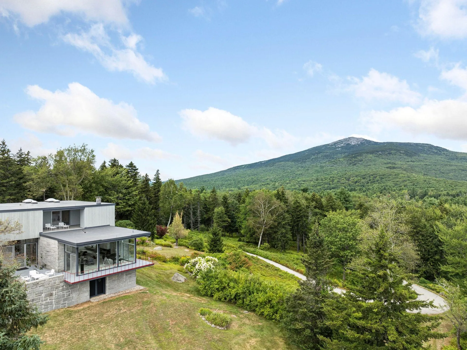 617 Mountain Road Jaffrey NH 03452