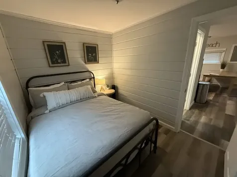 19 Auburn Avenue Hampton NH 03842