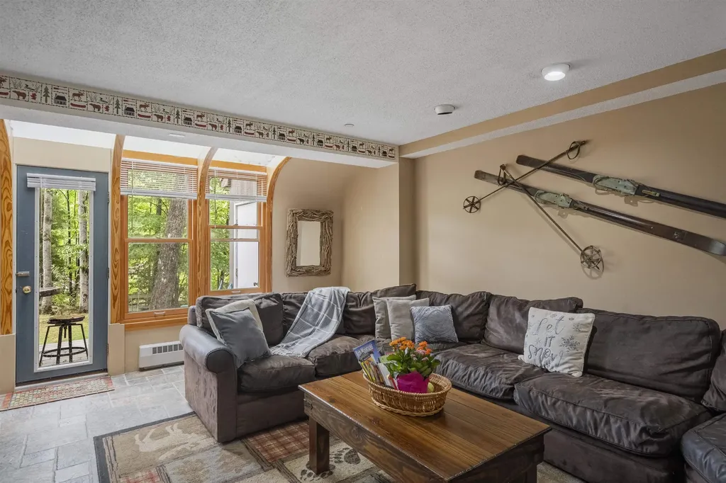 10 Bunker Lane Lincoln NH 03251