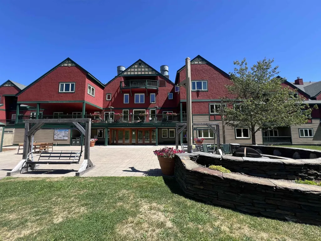 205, Qtr 3 89 Grand Summit Way Dover VT 05356