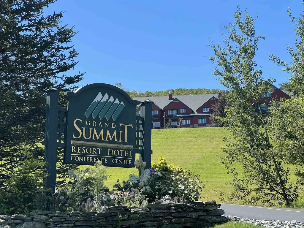 205, Qtr 3 89 Grand Summit Way Dover VT 05356