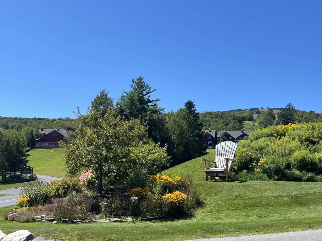 205, Qtr 3 89 Grand Summit Way Dover VT 05356