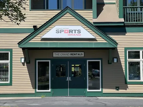 205, Qtr 3 89 Grand Summit Way Dover VT 05356