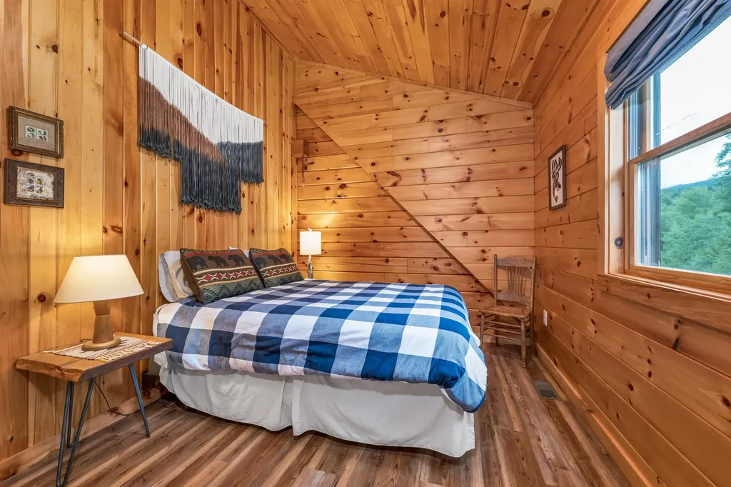23 Goddard Road Groton NH 03241