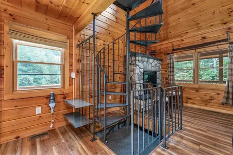 23 Goddard Road Groton NH 03241