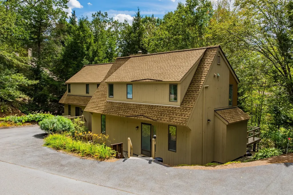 9 Pleasant Drive Grantham NH 03753