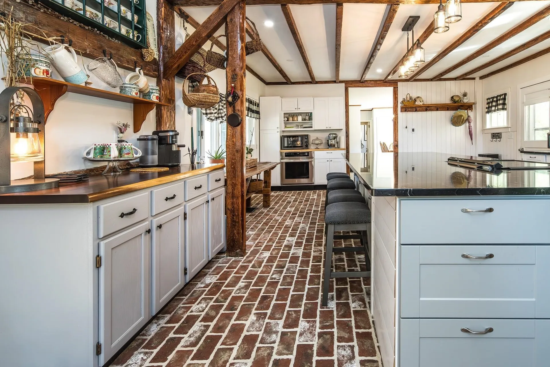 6948 Us Route 7 Road Pittsford VT 05763