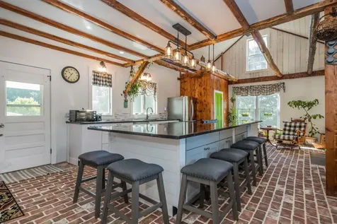 6948 Us Route 7 Road Pittsford VT 05763