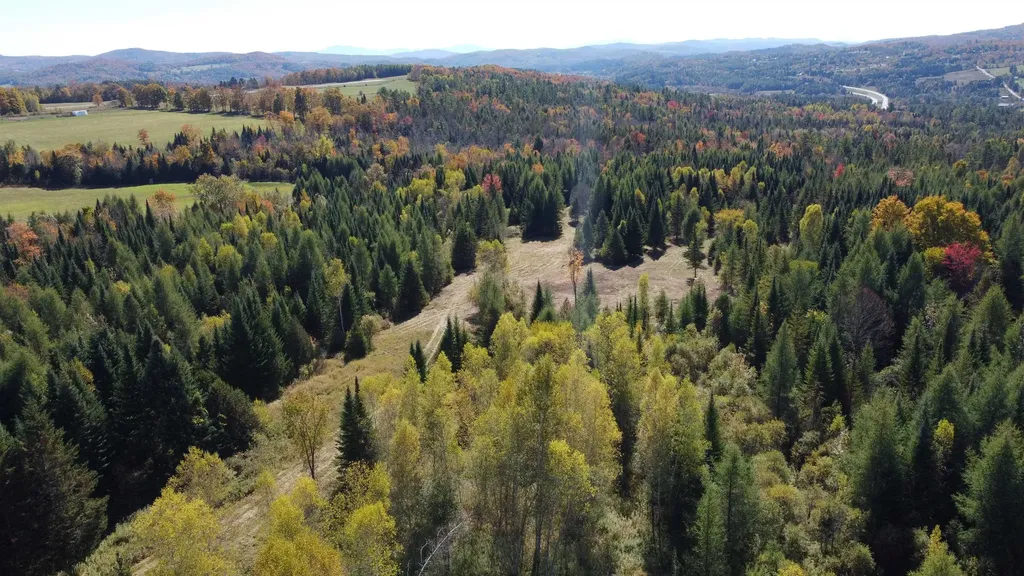 000 Old Coach Road Lyndon VT 05851