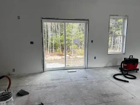 10 Blaisdell Court Raymond NH 03077