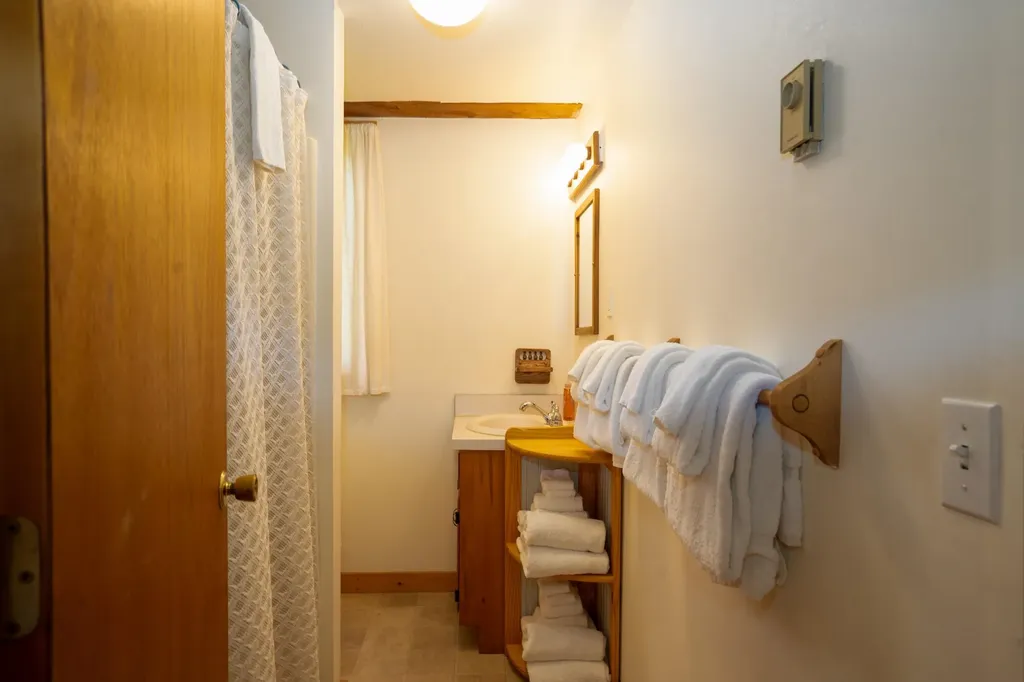 275 Sherwood Forest Londonderry VT 05148