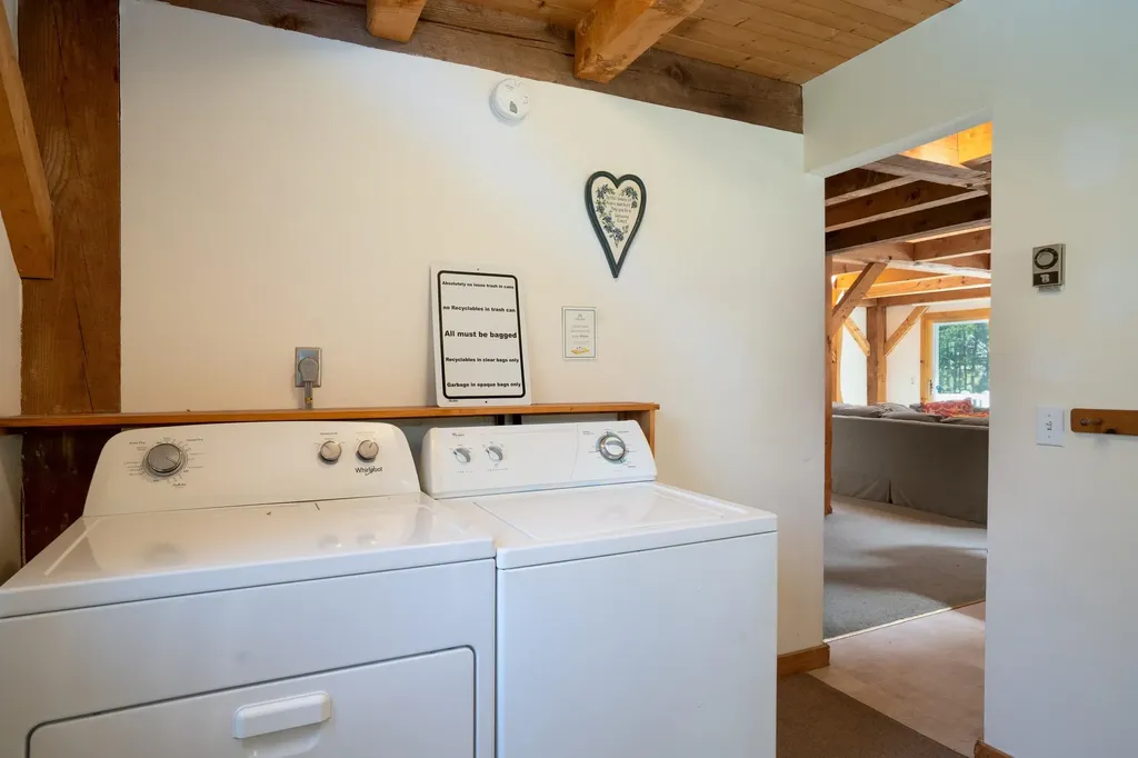 275 Sherwood Forest Londonderry VT 05148