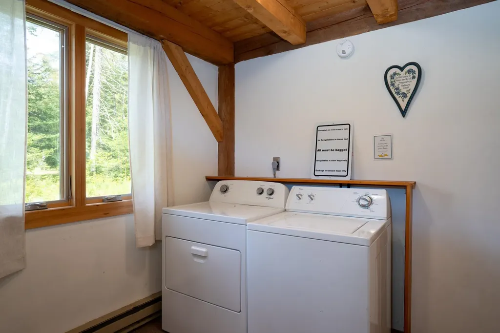 275 Sherwood Forest Londonderry VT 05148