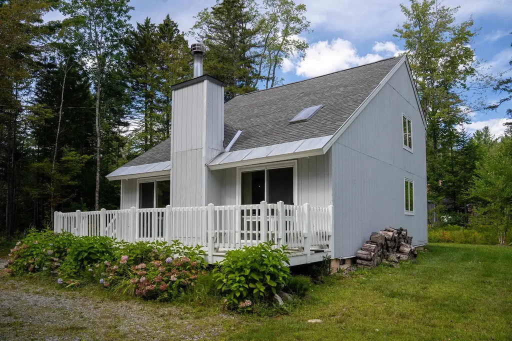 275 Sherwood Forest Londonderry VT 05148